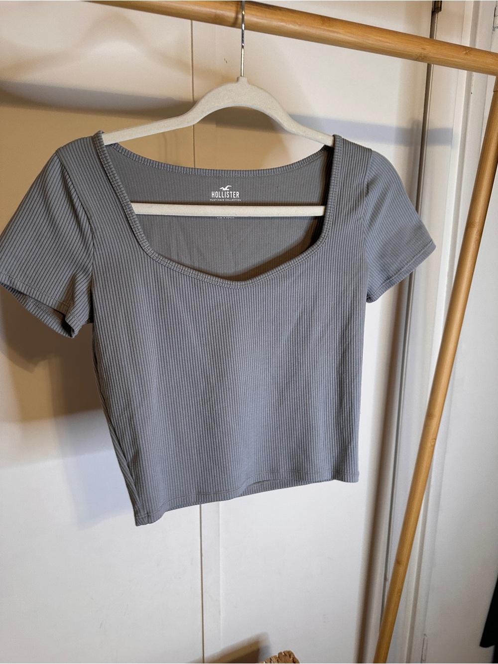 Hollister Ribbed Square Neck Crop Top -‎ Light Gray